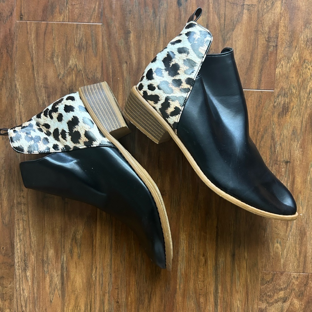 Leopard Print Women’s Ankle Boots - Picture 6 of 6